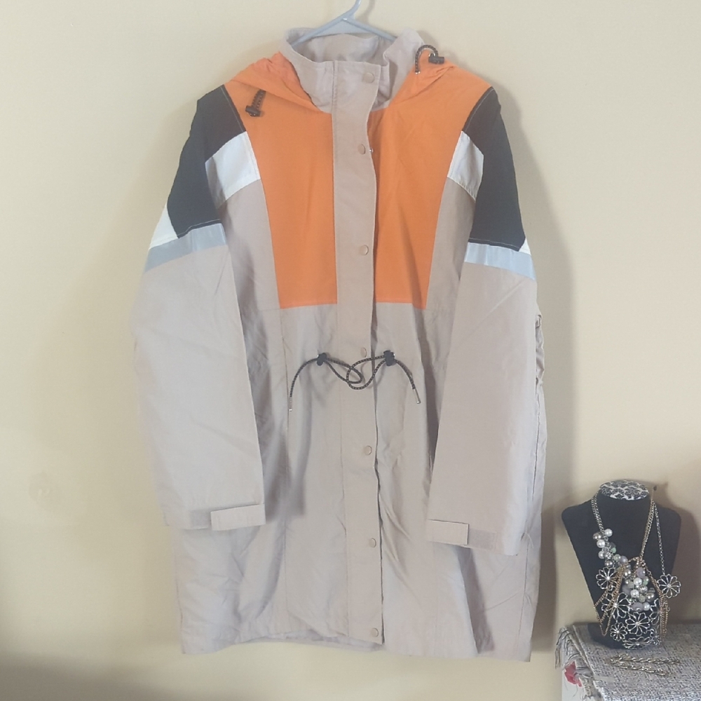 Divided H&M Jacket Size Large NWT